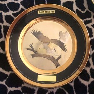 Limited Edition Chokin Art Collection Bald Eagle 24kt gold rim plate and stand🦅